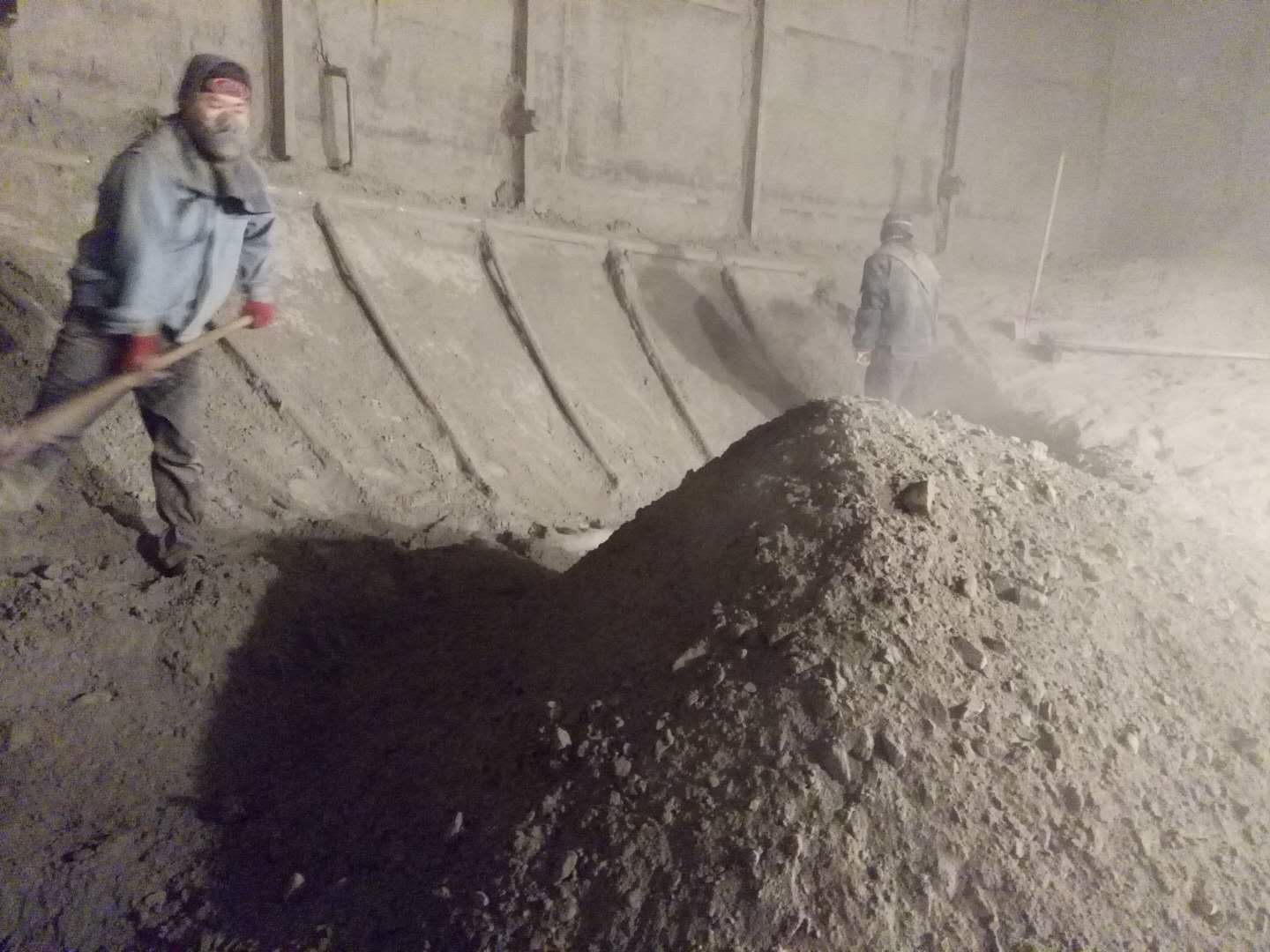灰库清灰