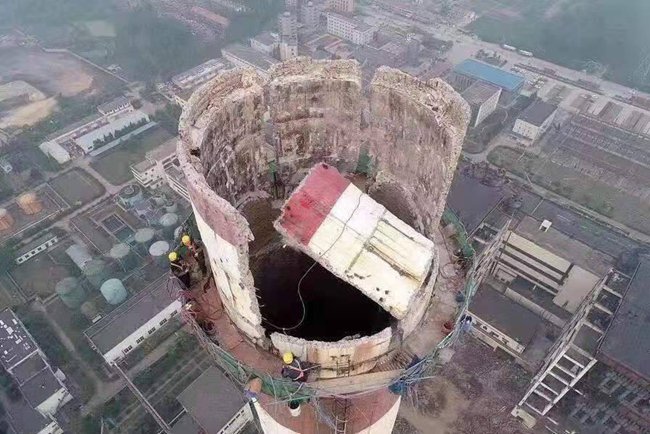 水泥烟囱拆除